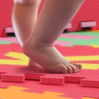 HOMCOM Tappeto Puzzle per Bambini 36 Pezzi, Numeri da 0 a 9 e 26 Lettere, Morbido e Antiscivolo(m-9)