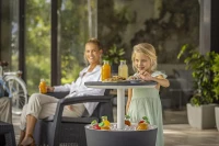 Keter Contenitore Portaghiaccio Cool Bar con Funzione di Tavolino, 30L, Grigio, 49,5x49x5x84,5H cm(m-4)