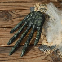 HOMCOM Halloween Decoratie, Eenogige Mummie, Buigzame Armen, Gloeiende Ogen, Griezelig Gehuil, 55x18x35 cm(m-9)