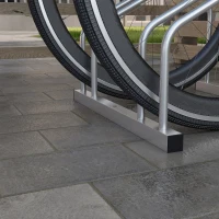 SPORTNOW Rastrelliera per 2 Biciclette in Acciaio con Posizione Regolabile, 50x34x27.5 cm, Argento(m-9)