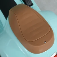 HOMCOM Vespa Moto électrique pour enfants Véhicule électrique 18-36 mois 3 km/h LED Sound Plastique, Métal Vert 66,5 x 38 x 52 cm(m-4)