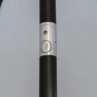 Outsunny Sonnenschirm runder Gartenschirm neigbar mit 18 Glasfaserstreben Kurbel Mast aus Metall Glasfaser Ø 2,5 m dichtes Polyester-Gewebe in Grau(m-4)