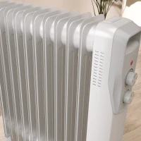 HOMCOM Ölradiator 2500W, leiser elektrischer Heizkörper, 3 einstellbare Wärmestufen, Rollen, weiß(m-5)