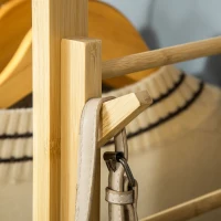 HOMCOM Kleiderständer aus Bambus mit Regalen, Stange und 2 Haken - Maße 90B x 30T x 155H cm(m-5)
