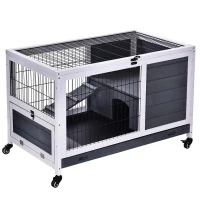 PawHut Clapier lapin intérieur, cage lapin avec toit ouvrant, roulettes, plateau amovible et rampe, en bois, 90 x 53 x 59 cm, gris foncé et blanc(m-1)