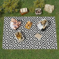 Outsunny Outdoor-Teppich, beidseitig nutzbar, strapazierfähig, Rand gegen Ausfransen, schwarz+weiß, 152 x 243 cm(m-2)