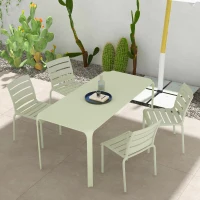 Outsunny Lot de 4 chaises de jardin chaises de bistro empilables avec assise et dossier à lattes dim. 42L x 54l x 78H cm vert(m-2)