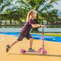 HOMCOM Patinete Infantil Plegable con Luces Música Altura Ajustable Ruedas Brillantes Pedal LED Carga 50kg 67x32x65-78cm Rosa(m-2)