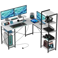 HOMCOM Scrivania Angolare con Presa Elettrica e USB, Scaffale e Supporto per Monitor, Bianco e Nero(m-1)