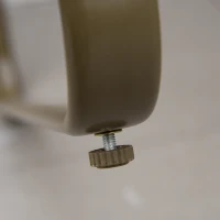 Outsunny Conjunto de Muebles de Jardín 3 Piezas Muebles de Jardín Exterior Incluye 1 Mesa de Vidrio Templado y 2 Sillas con Reposabrazos y Respaldo Transpirable para Terraza Balcón Caqui(m-9)