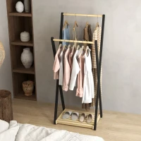 HOMCOM Appendiabiti da Terra in Legno con 2 Barre e Ripiano Inferiore Design Moderno, 61x45x152cm(m-7)