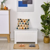 HOMCOM Sitzbank mit Stauraum im Landhausstil, inkl. Sicherheitsscharniere, Truhe, 81 cm x 40 cm x 46 cm, Weiß(m-4)