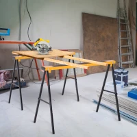 DURHAND Lot de 2 tréteaux pliables compactes poignée transport dim. 100L x 50l x 76H cm surface antidérapante métal noir jaune(m-2)