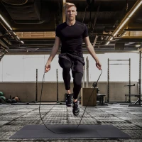 HOMCOM Tappeto Palestra per Fitness in EVA, Tappetino Yoga Antiscivolo da 8 Pezzi per Yoga Pilates Casa, 63.5x63.5x2cm, Nero(m-7)