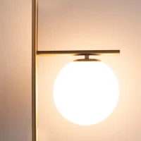 HOMCOM Lampadaire lampe à pied en métal avec abat-jour câble de 180 cm avec interrupteur à pied 30 x 25 x 159 cm or blanc(m-8)