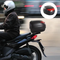 HOMCOM Baule Bauletto per Moto Motorini Scooter Posteriore Universale in Plastica 40 x 38 x 28cm Nero, 24L(m-2)