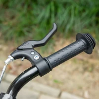 HOMCOM Trottinette patinette Enfant Grandes Roues pneumatiques Guidon réglable Frein AV-AR Garde-Boue béquille Panier métal Rose Blanc(m-8)