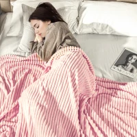 HOMCOM Flannel Fleece Blanket for Sofas, All-Season Fluffy Warm Throw Blanket for Bed, Couch, Chair, Striped Reversible Travel Bedspread, Double Size, 203 x 152cm, Pink(m-2)
