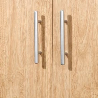 HOMCOM Buffet en bois avec placard 2 portes, meuble de rangement étagères réglables, pour salle à manger, salon, cuisine, entrée, blanc chêne clair(m-7)