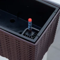 Outsunny Jardinière Suspendue pour Fleurs Plantes balconnière en résine tressée avec Supports réglables et système d'irrigation PP métal dim. 50L x 19l x 19H cm Marron et Noir(m-8)