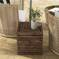 Outsunny Coffre de rangement extérieure 2 en 1 pour base de parasol, table d'appoint de terrasse avec trou pour parasol en bois(m-8)