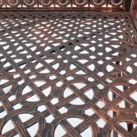 Outsunny Panchina a Dondolo da Esterno in Metallo, Dondolo a 2 Posti da Balcone con Braccioli, 104x75x95.5cm, Colore Bronzo(m-8)