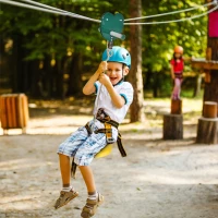 Outsunny Kits de tyroliennes pour enfants 6-10 ans poignée antidérapante corde réglable dispositif de protection d'arbre(m-2)