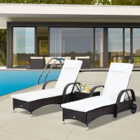 Outsunny Set da Giardino con 2 Sedie a Sdraio con Schienale Reclinabile e Tavolino Basso in Rattan PE, Marrone(m-2)