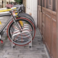 HOMCOM Râtelier pour 4 vélos 100 x 33 x 27 cm Fixations au Sol Acier Galvanisé Argent(m-2)