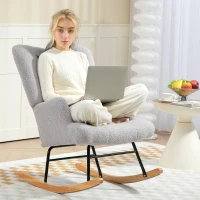 HOMCOM Poltrona Baloiço em Borrego Poltrona para Amamentação com Encosto Capitonê e Base de Madeira 65x88x87 cm Cinza Claro(m-6)