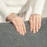 HOMCOM Poltrona Baloiço em Borrego Poltrona para Amamentação com Encosto Acolchoado Almofada e Base de Madeira de Borracha 67x82x100 cm Cinza(m-7)