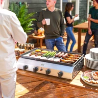 Outsunny Piastra Barbecue a Gas con 4 Bruciatori da 2.4kw e Piano Antiaderente, 77x44.5x19cm, Argento(m-2)