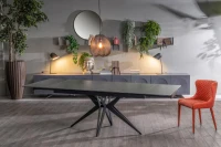 E-STYLO Tavolo allungabile con top in ceramica grigio vintage e gambe in metallo nero opaco, 90cm X 160/240 cmcm H.76cm(m-4)