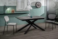 E-STYLO Tavolo allungabile con top cemento grigio in melaminico e base in metallo nero, 90cm X 140/190cm H.76cm(m-3)