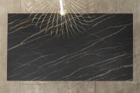 E-STYLO Tavolo allungabile con top in ceramica portoro e vetro temperato, gambe in metallo verniciato antracite, 90cm X 160/240cm H.76cm(m-5)