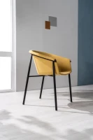 E-STYLO Sedia da pranzo in tessuto giallo con gambe in metallo nero, 58cm X 56cm H. 79cm.(m-2)