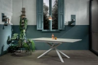 E-STYLO Tavolo allungabile con top cemento bianco in melaminico e base in metallo bianco, 90cm X 140/190cm H.76cm(m-3)