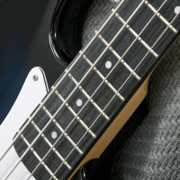 SPORTNOW E-Bass 4-Saiten mit 15W Verstärker, Tasche, Gurt und Plektren, Dunkelblau(m-3)