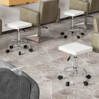 HOMCOM Taburete Giratorio Ajustable Con Asiento Acolchado Reposapiés y Ruedas para Salones y Talleres 34x34x50-66 cm Blanco(m-9)