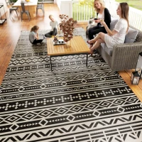 Outsunny Outdoor Teppich robuster Wetterfest Outdoorteppich, Carpet mit Boho-Style, Outdoor-Teppich für Wohnzimmer Balkon(m-9)