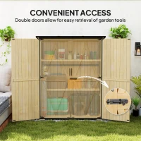 Outsunny Szafka Ogrodowa z Drewna i Stali, Zewnętrzna Szafka na Narzędzia z Dachem Asfaltowym, 2 Regały, Drzwi z Zamkiem, Naturalne Drewno(m-7)