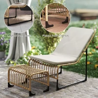 Outsunny Rattan Relaxfauteuil met Voetenbank UV-bestendig Tuinfauteuil met Kussen en Banden 65 x 93 x 80 cm Natuurhout(m-7)
