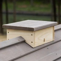 Outsunny speelhuis voor kinderen, houten kinderspeelhuis met raam, brievenbus, buitentuin speelhuis met bloempottenrek, houten speelhuis voor 3-7 jaar, dennenhout, naturel, 113 x 94 x 134,5 cm(m-10)