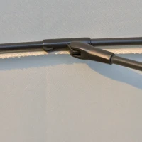 Outsunny Chapéu de Sol de Jardim Ø2,5x2,4 m com Manivela Manual Mastro Flexível Impermeável e 18 Varas para Exterior Creme(m-9)