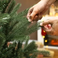 HOMCOM Kunstkerstboom, 180 cm, dichte takken, realistisch uiterlijk, vlamvertragend, Kunststof, Metaal, Groen(m-9)