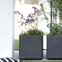DEROMA Pot de fleurs Cube Cosmo - 38 x h39 cm - Anthracite - A réserve d'eau - Roulettes(m-2)