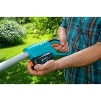 Taille-haies sur perche a batterie GARDENA - THS42/18V P4A - 18V - 42 cm - Hauteur max : 3 m (Livré avec batterie + chargeur)(m-3)