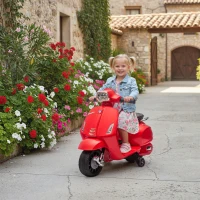 AIYAPLAY Mota Elétrica para Crianças 6V com Licença Vespa Rodas Auxiliares Velocidade de 2,5km/h Farol e Buzina 71x37x52 cm Vermelho(m-9)