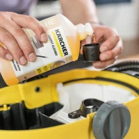 Solution de nettoyage de moquette - KÄRCHER - RM 519 - 1L - Compatible avec les aspirateurs professionnels SE(m-2)