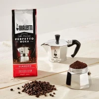 Cafetiere italienne + 1 Café Perfetto Moka Classico - BIALETTI - MOKA - 3 tasses - 0,30 L - Paquet de 250 g - Argent(m-3)